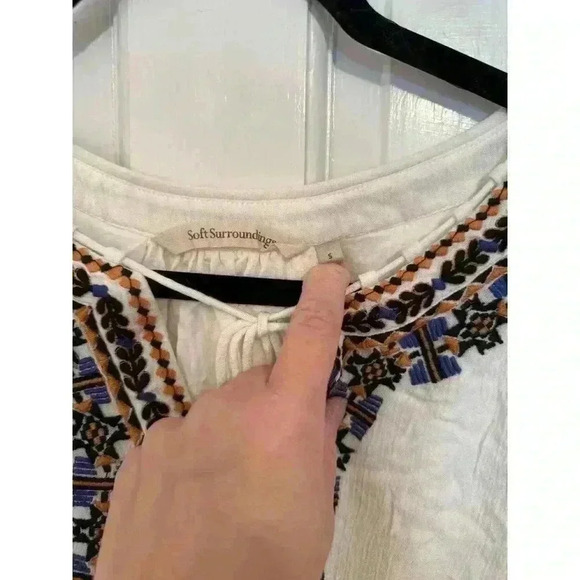 Soft Surroundings Embroidered Boho Blouse size S EUC - Picture 3 of 4